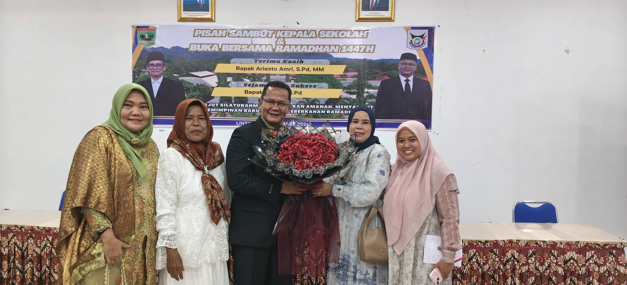 PIsah Sambut Kepala Sekolah