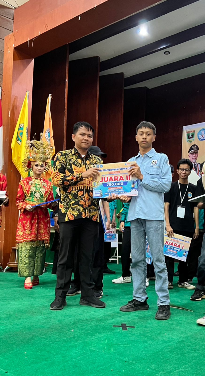 Juara 2 - Web Technology